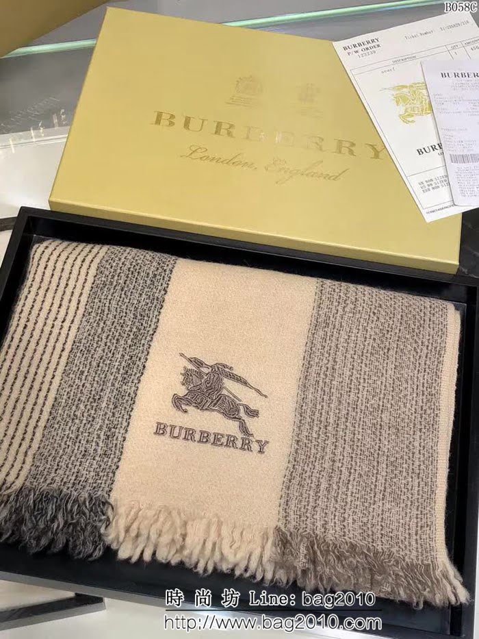 BURBERRY巴寶莉海外專櫃 2018最新款經典LOGO刺繡風格圍巾 B058 LLWJ6379